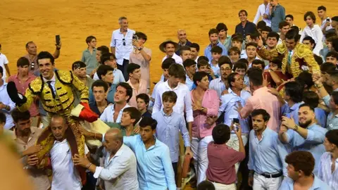 A hombros I Bre&ntilde;a