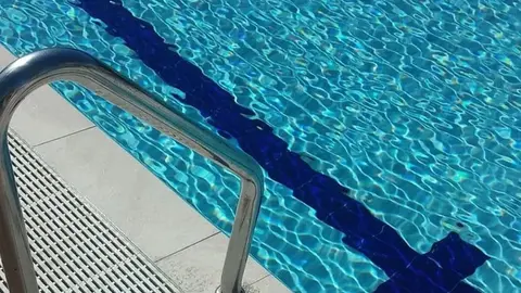 Imagen de archivo de una piscina