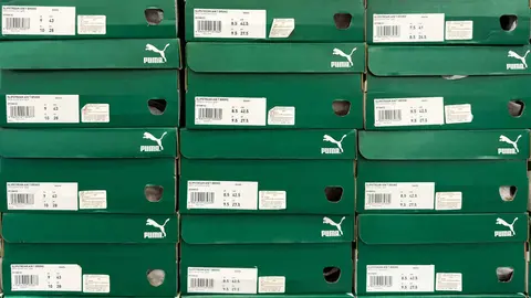 Caja de zapatillas de Puma