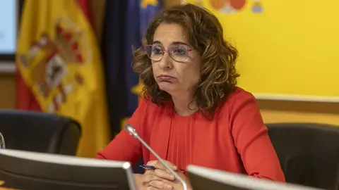 Mar&iacute;a Jes&uacute;s Montero asfixia a impuestos a los andaluces