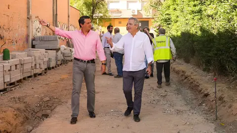 Jos&eacute; Mar&iacute;a Bellido visitando las obras del Parque de Levante