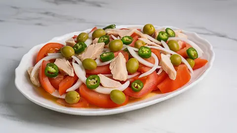 La ensalada de tomates coraz&oacute;n de buey con el truco secreto de Anna Ter&eacute;s