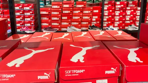 Caja de zapatillas de Puma