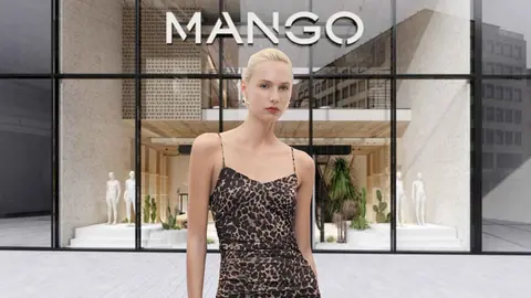 Vestido midi fruncido leopardo de Mango