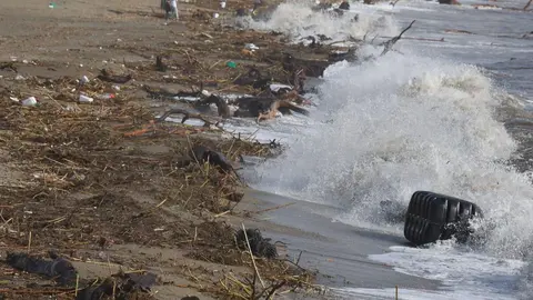El fuerte oleaje ha protagonizado las &uacute;ltimas horas en Andaluc&iacute;a