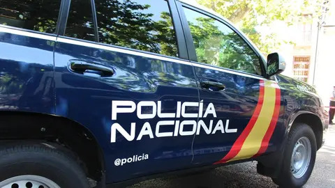 Un coche de la Polic&iacute;a Nacional, en una imagen de archivo (2)