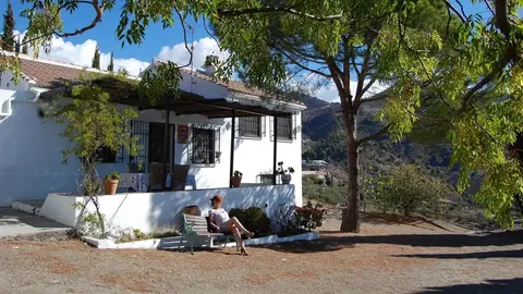 Las pernoctaciones extrahoteleras en Andaluc&iacute;a superan los 2,6 millones en julio