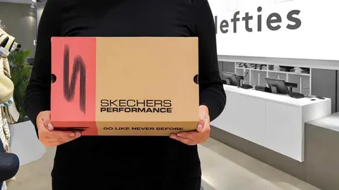 Lefties saca unas zapatillas que parecen Skechers