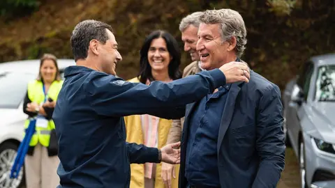 Juanma Moreno, en un acto reciente con Feij&oacute;o