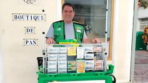 Manuel Barbero vendedor de la ONCE