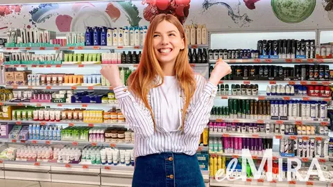 Una mujer en un supermercado Mercadona