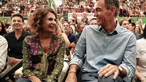 Mar&iacute;a Jes&uacute;s Montero presume de una &ldquo;sanidad bonita&rdquo; pese a los recortes hist&oacute;ricos en Andaluc&iacute;a