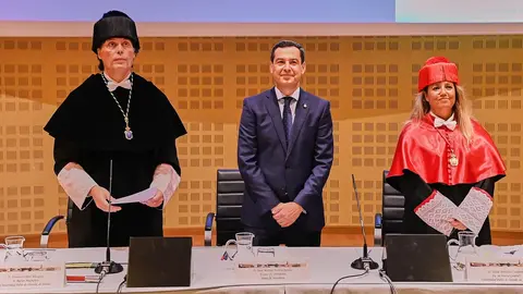 Juanma Moreno ha anunciado una inyecci&oacute;n extra para las universidades andaluzas | Salvador L&oacute;pez Medina