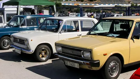 Exposici&oacute;n de coches cl&aacute;sicos en el Circuito de Jerez