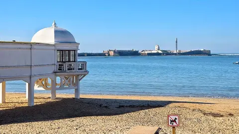 La playa de La Caleta, uno de los s&iacute;mbolos de C&aacute;diz