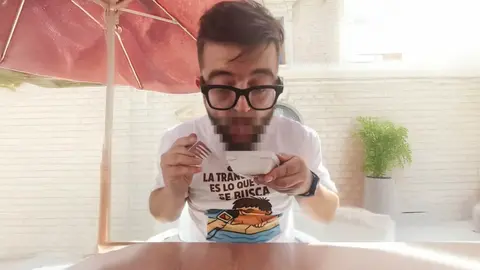 Cocituber escupe la comida y califica el bar como &ldquo;el peor&rdquo; tras denunciar precios abusivos