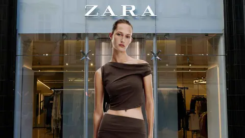 Falda midi de textura de Zara