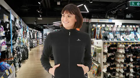 Chaqueta polar Quechua MH100 de Decathlon