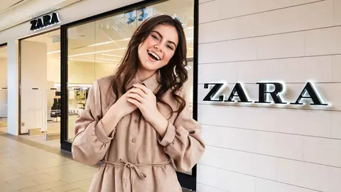 Una mujer a la moda en una tienda Zara