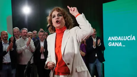 Montero, vuelve a estar en el centro de las cr&iacute;ticas del PP