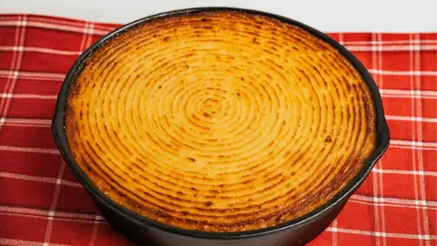C&oacute;mo preparar un pastel de patata cremoso con carne picada