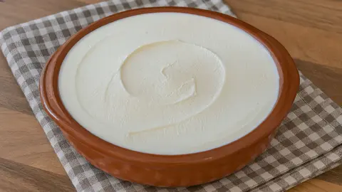 C&oacute;mo hacer queso crema casero con solo tres ingredientes en 30 minutos