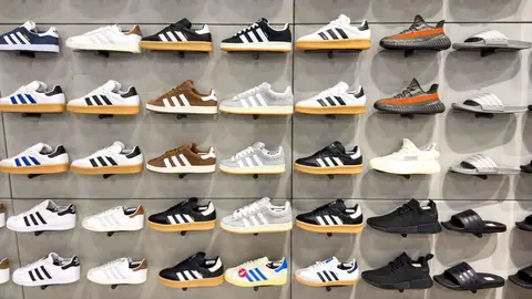 Secci&oacute;n de zapatillas de Adidas