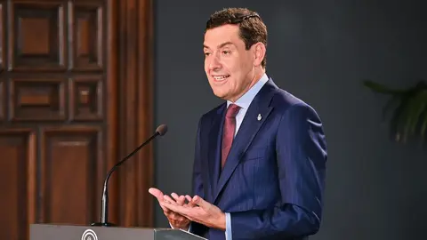 Juanma Moreno no se ha escondido a la hora de valorar la situaci&oacute;n de la sanidad en Andaluc&iacute;a | Salvador L&oacute;pez Medina