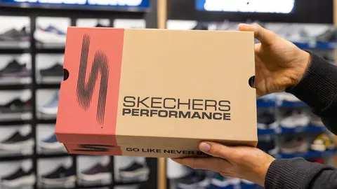 Skechers consolida su liderazgo con tecnolog&iacute;a Air-Cooled Memory Foam y descuentos irresistibles