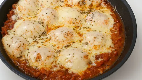 La combinaci&oacute;n de huevo, carne y tomate que triunfa como cena r&aacute;pida