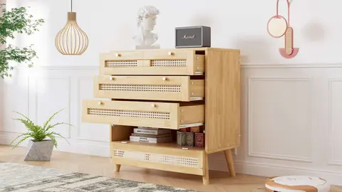 C&oacute;moda cl&aacute;sica con 3 cajones y puerta de rat&aacute;n en Leroy Merlin