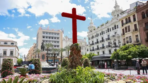 Cruz de mayo en la plaza de las Tendillas de C&oacute;rdoba (1)