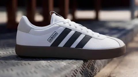 Zapatillas Adidas VL Court 3.0 de Amazon