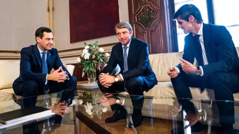 Juanma Moreno ha destacado el crecimiento constante de la econom&iacute;a en Andaluc&iacute;a