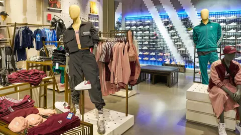 Tienda de moda casual Adidas