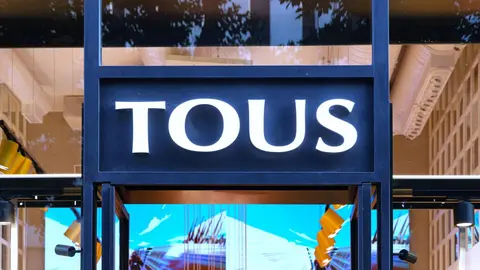 Fachada de tienda TOUS