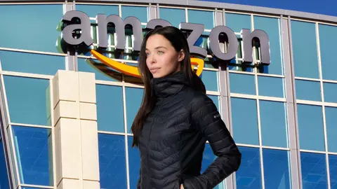 Chaqueta acolchada con capucha Columbia Powder Pass en Amazon