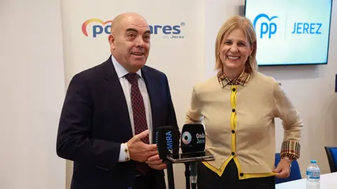 Lorenzo Amor y Mar&iacute;a Jos&eacute; Garc&iacute;a-Pelayo | Cristo Garc&iacute;a