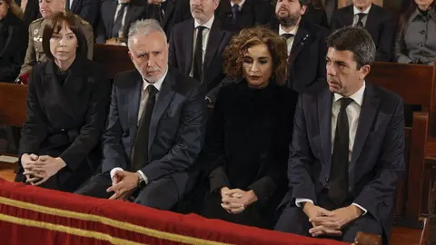 Montero coincidi&oacute; con Maz&oacute;n en el funeral por las v&iacute;ctimas de la Dana