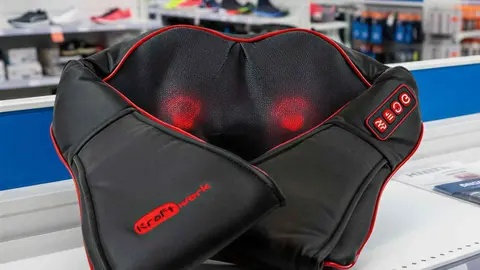 Adi&oacute;s a sentir dolor en el cuello el aparato masajeador de Decathlon que triunfa por su eficacia