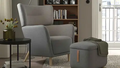 Los sillones perfectos para descansar y relajarse est&aacute;n en Ikea son de dise&ntilde;o orejero y con tapizado premium
