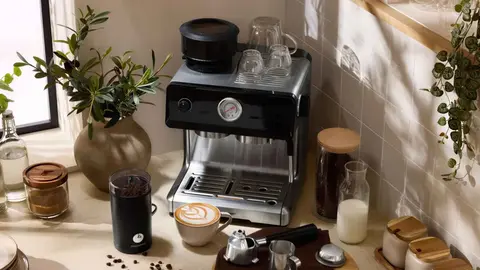 M&aacute;quina de espresso Smart Tamping Best de 1500 W, Silver Crest de Lidl