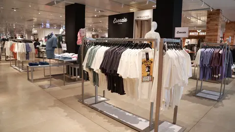 C&oacute;rner de Esenzia en El Corte Ingl&eacute;s de Jerez | Imagen de archivo