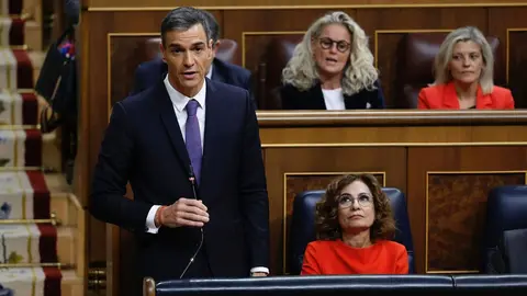 El presidente del Gobierno, Pedro S&aacute;nchez, interviene en la sesi&oacute;n de control en el Congreso de los Diputados