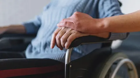 Un servicio de Ayuda a Domicilio a personas dependientes