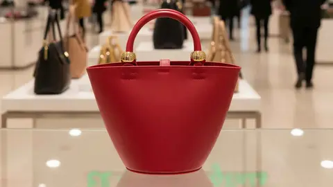 Black Friday anticipado en Mango 3 bolsos elegantes por menos de 20 euros para lucir este invierno