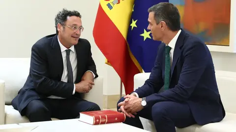 Pedro S&aacute;nchez, en una imagen de archivo, junto a &Aacute;lvaro Garc&iacute;a Ortiz