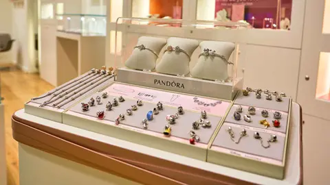 Ya en Pandora los anillos con gemas m&aacute;s buscados con plata, oro y circonitas y rebajados en un 20%