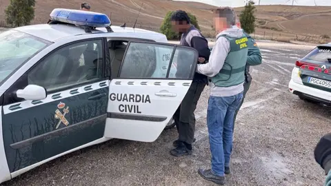 Guardia Civil detiene al presunto responsable de apu&ntilde;alar a una persona en Torrecera