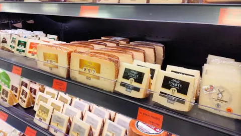 Secci&oacute;n de quesos de Mercadona